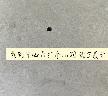 南部瓷砖空鼓维修公司专业解答在瓷砖铺贴过程中，如果砂料搅拌不均匀，将会带来以下问题
